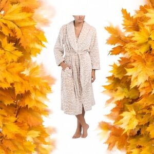 Natural leopard plush Robe